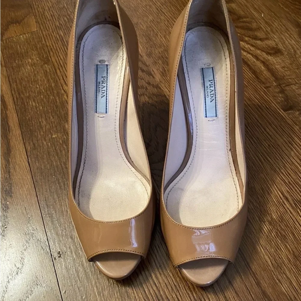 Prada Tan Pee Toe Pumps Size 37 - Picture 4 of 6